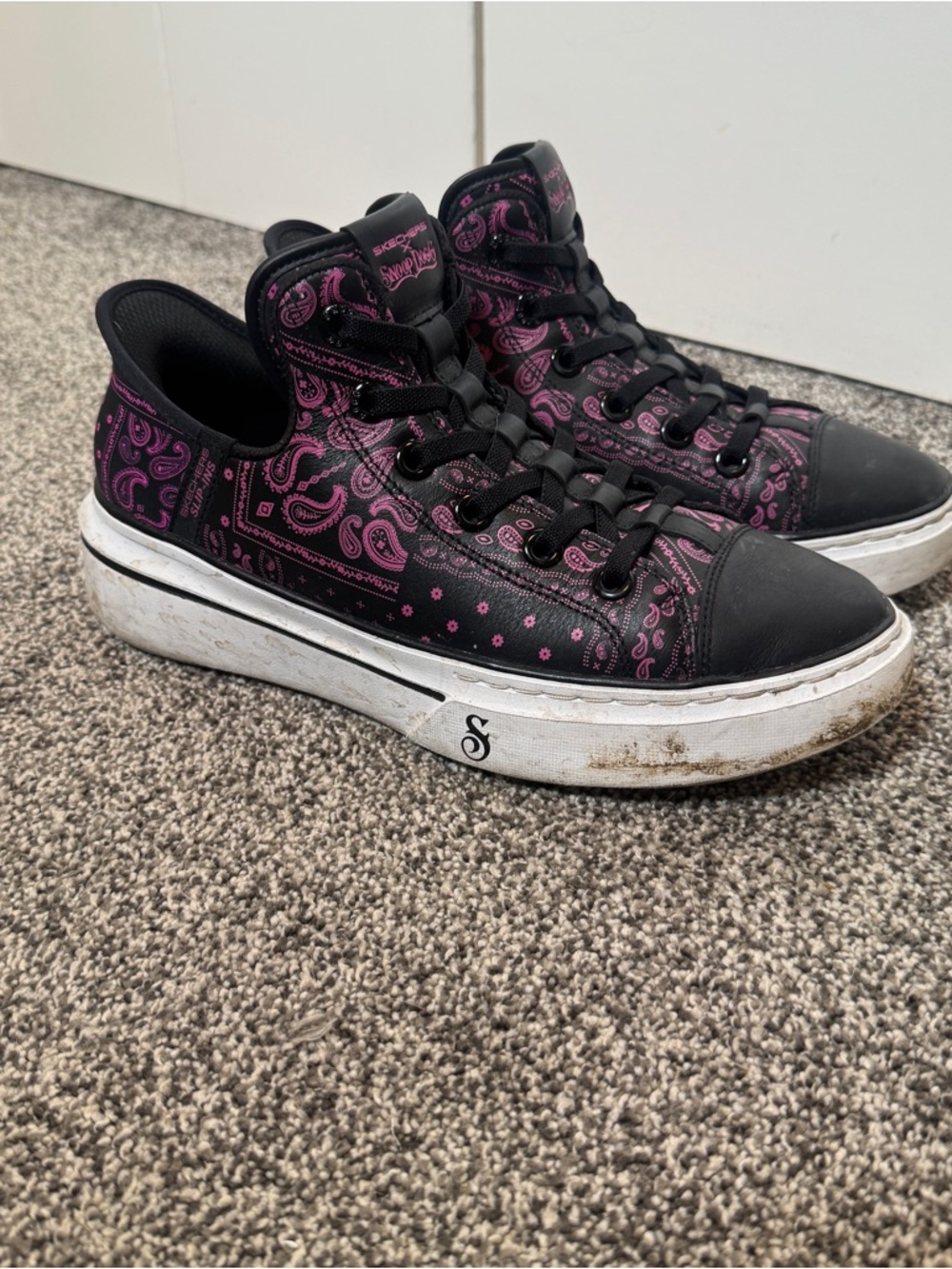 Skechers x Snoop Dogg One Double G Sneakers Bandana Print Womens Size 8